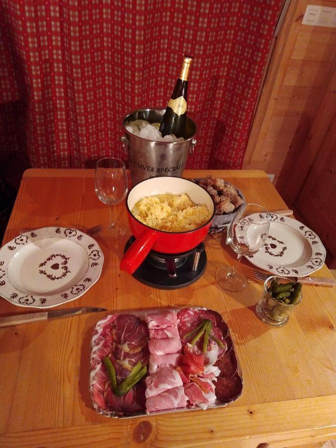 La Cabane A L'Oree Des Bornes Evires Екстер'єр фото