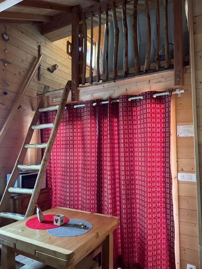 La Cabane A L'Oree Des Bornes Evires Екстер'єр фото